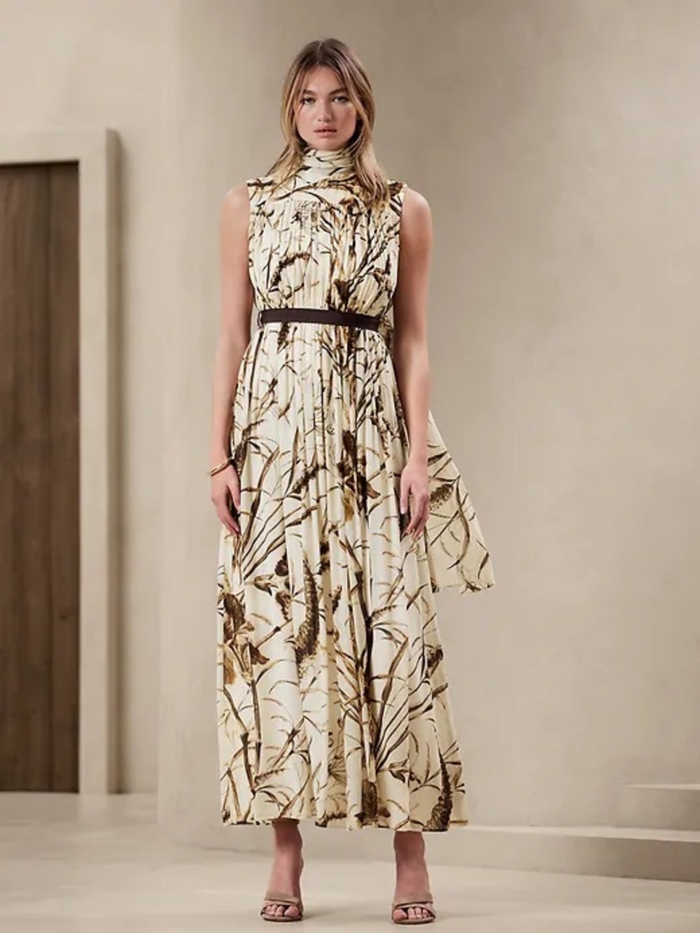 Banana Republic Valentina Maxi Dress wheat Botanical print sz M NWT